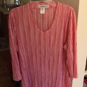 Loose, soft quarter sleeve top